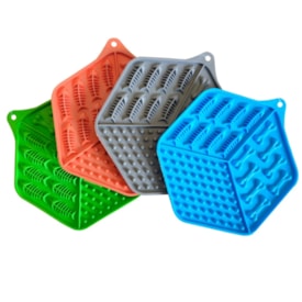 Comedouro Interativo Tapete Lambe-Lambe para Cães Cubo 2D Animalíssimo Cores Sortidas