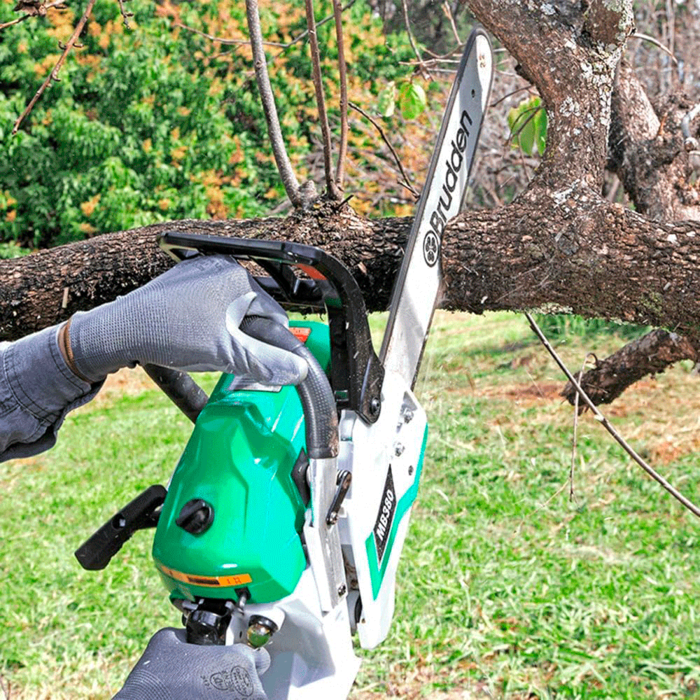 Motosserra a Gasolina 38,2 CC com Sabre de 16